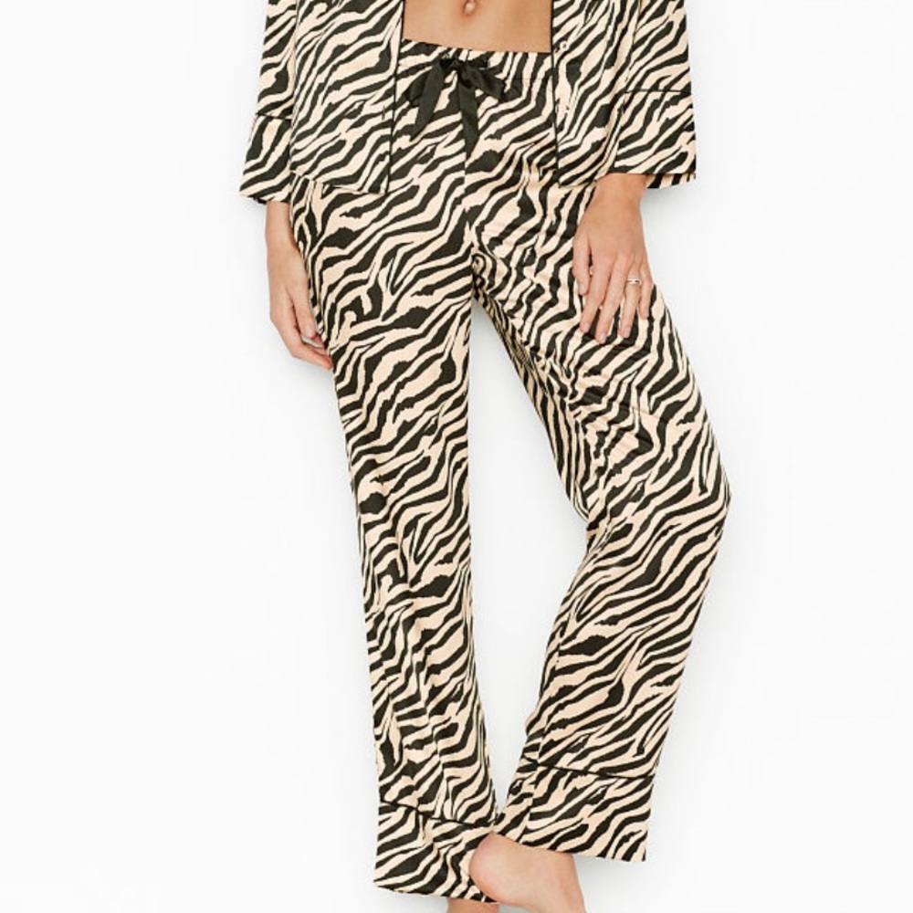 🆕VictoriaSecret Zebra Print Sleep Pants w/Pocket